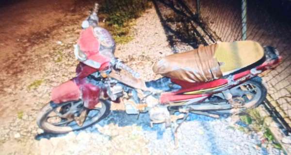 Terk edilmiş motosiklet otoparka çekildi - Samsun haber