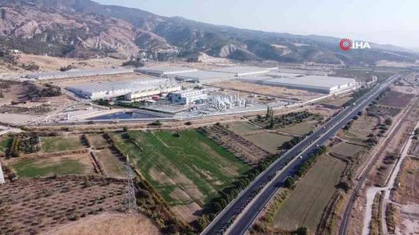 Saraköy Jeotermal Kaynaklı Sera Organize Tarım Bölgesinde 7 sera parselinde üretim başladı