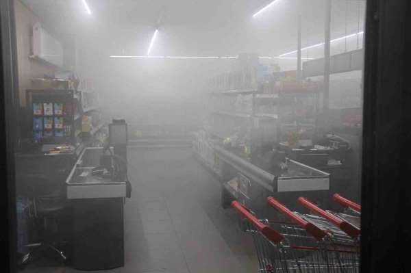 Amasya'da korkutan yangın: Marketi duman kapladı