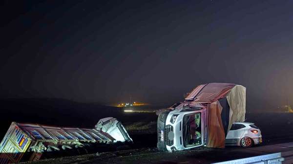 Diyarbakır'da 5 araçlı zincirleme kaza: 3 ölü, 14 yaralı