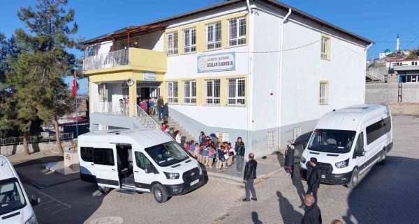 Şehitkamil 3. Çocuk Tiyatrosu Günleri'nde perde açıldı