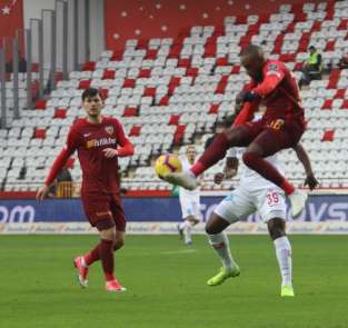 Spor Toto Süper Lig: Antalyaspor: 0 - İstikbal Mobilya Kayserispor: 0 (Maç sonuc