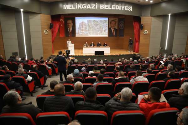 Melikgazi Belediyesi, 'Kazandıran Finans' modeliyle 28 aileyi ev sahibi yaptı