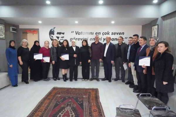 Niğde'de kadınlar aromatik bitkilerle üretime katıldı