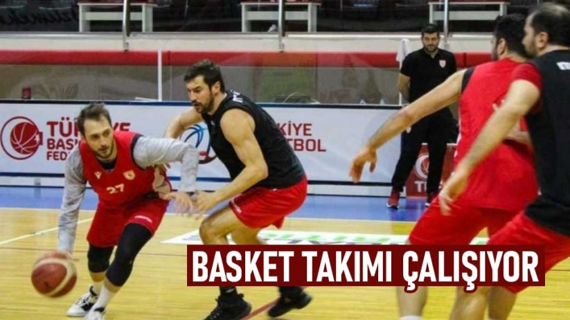 Basket Takımı Çalışıyor
