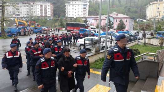 Trabzon'daki uyuşturucu operasyonunda 7 tutuklama 