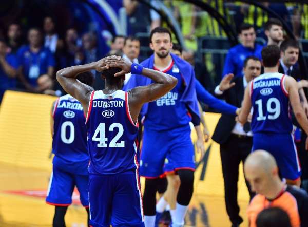 Basketbol Süper Ligi'nde şampiyon son maça kaldı 
