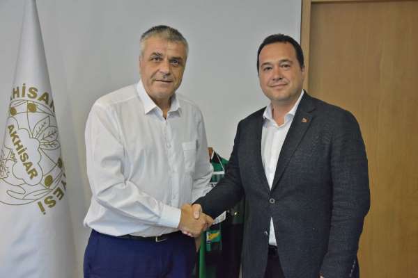 Akhisarspor'un geleceği için iki başkan el sıkıştı 