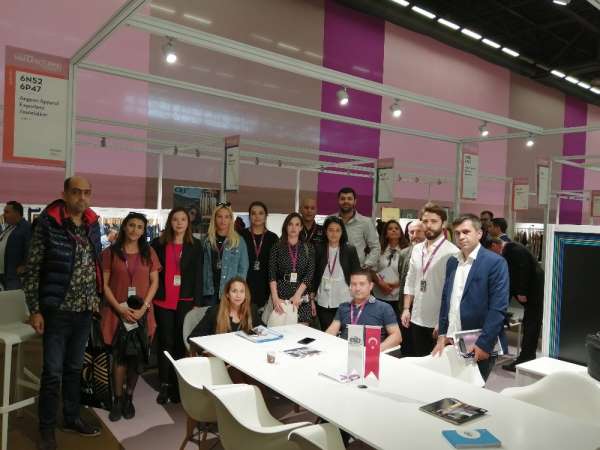 Adanalı tekstilciler modanın başkenti Paris'te