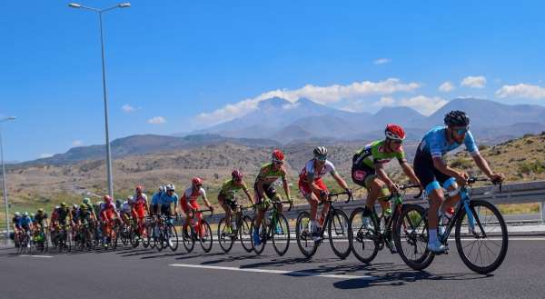 Bisikletçiler yine Kayseri'de uluslararası puanlar toplamak için yarışacak 