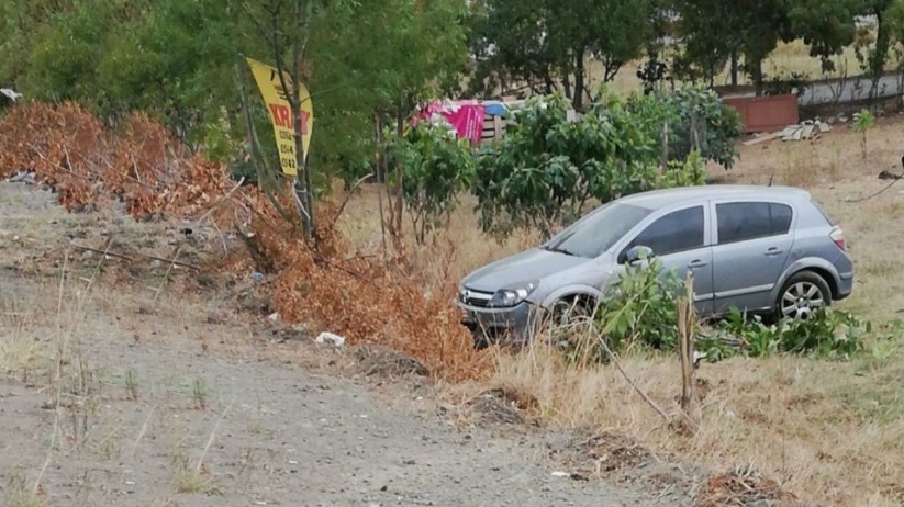 Samsun'da otomobil bahçeye yuvarlandı.