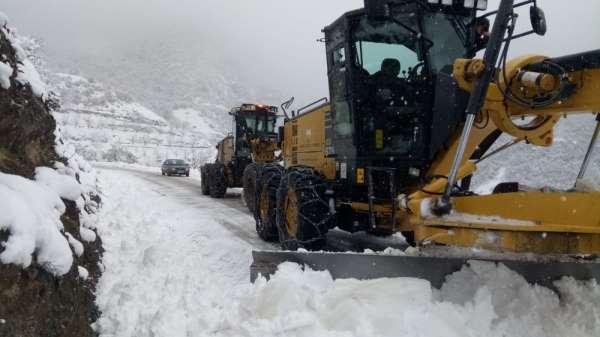 Amasya'da 84 köy yolu ulaşıma kapandı 