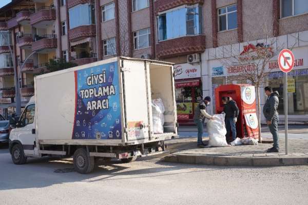 Hayırseverler getiriyor, ihtiyaç sahiplerine ulaştırılıyor