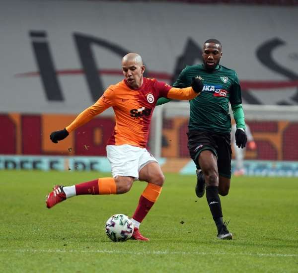 Sofiane Feghouli'nin bu sezonki ikinci gol sevinci 