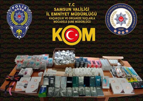 Samsun'da kaçak cep telefonu ve aksesuarı ele geçirildi