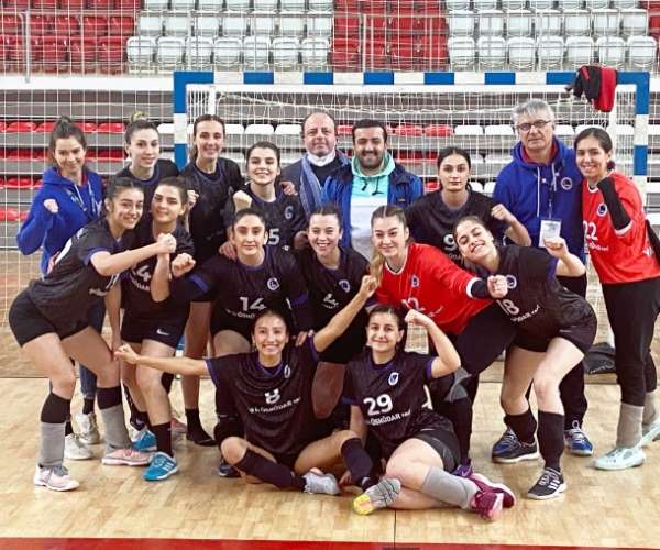 Kadınlar Hentbol Süper Ligi: Sivas Belediyespor: 25 - Üsküdar Belediyespor: 27 