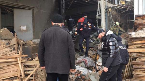 Mobilya fabrikasında patlama: 1 ölü 5 ağır yaralı
