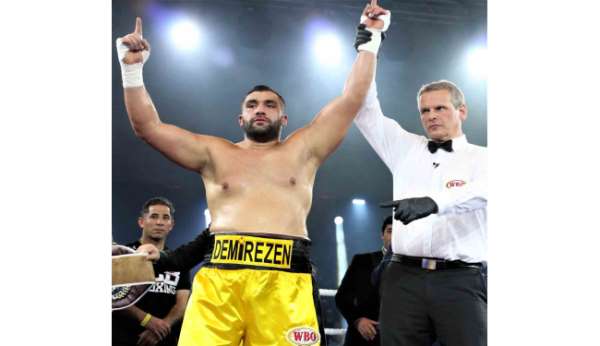 Ali Eren Demirezen, Almanya'nın en iyi boksörü seçildi