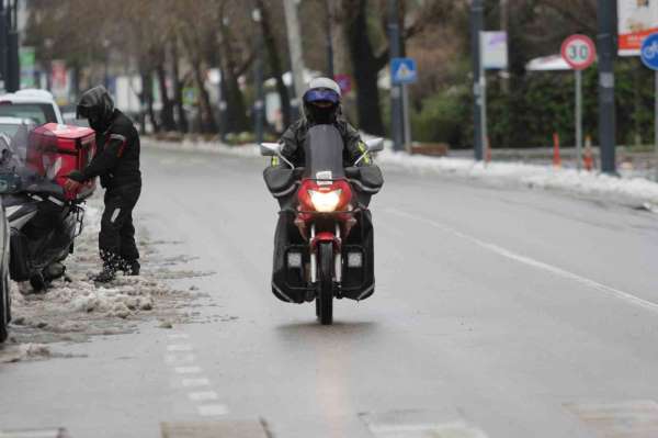 Ordu'da kar nedeniyle motosiklet ve motokuryelerin trafiğe çıkışı yasaklandı