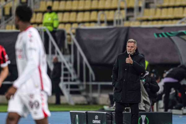 Thorsten Fink: 'Tarih yazmaya devam etmek istiyoruz'