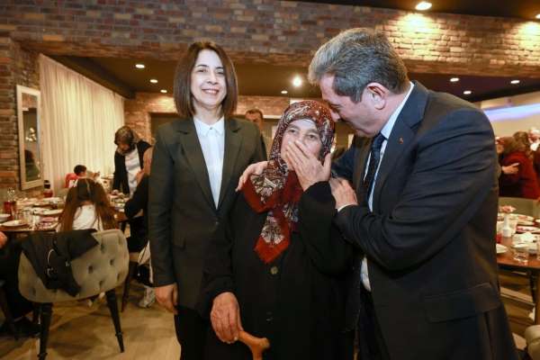 Vali Tavlı: 'Ne yaparsak yapalım aziz şehitlerimize şükran borcumuzu layıkıyla ödeyemeyiz'