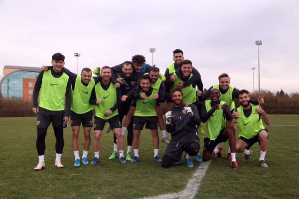 Kayserispor'da futbolculara yurtdışı yasağı 