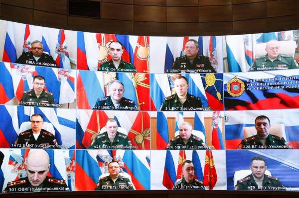 Rus ordusunun komutanları korona virüs testi yaptırdı 
