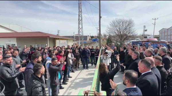 Amasya'da bir fabrikada 12 işçi işten çıkarıldı, ilk destek belediye başkan adaylarından geldi