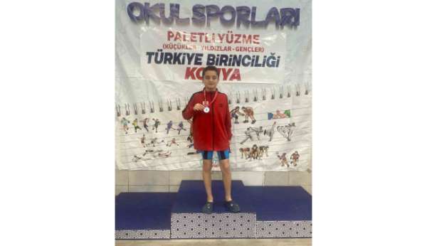 Elazığ'da yüzme sporcusu Alp Eren Güler, Türkiye 2'ncisi oldu