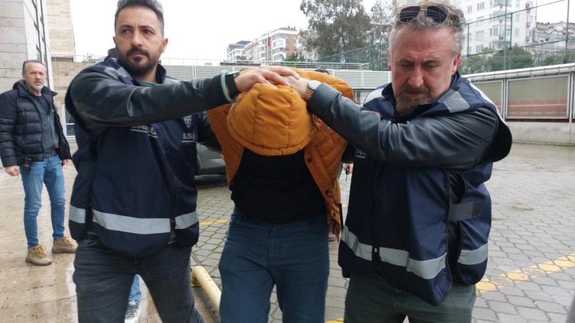 Samsun'da sokak ortasında karısını öldüren şahıs saklandığı samanlıkta yakalandı
