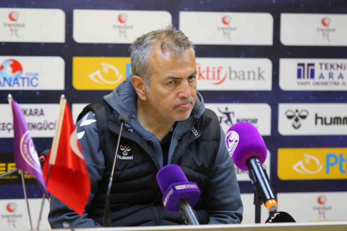 Sedat Ağçay: 'Gönül isterdi sahamızda bu maçı kazanarak play-off'a yerleşelim'