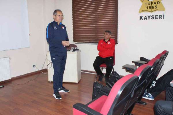 Dr. Mustafa Palancıoğlu Grassroots-C Futbol Antrenör Kursu Kayseri'de başladı