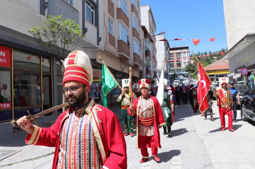 Samsun Havza'da festival mehterli festival yürüyüşü ile başladı