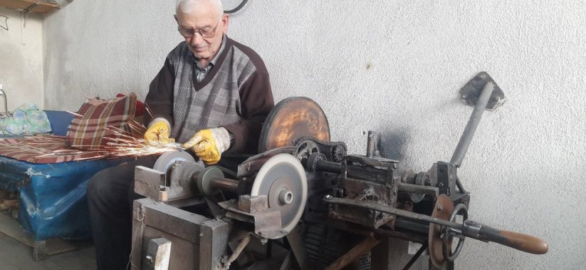 Dile kolay... Samsun'da 70 yıldır 'hayvan tarağı' imalatı yapıyor