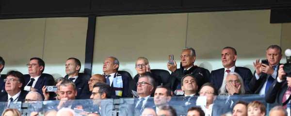 Galler Prensi William, Beşiktaş Park'ta