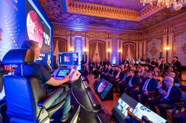 İstanbul'dan Muş'taki hastaya 5G ile böbrek taşı ameliyatı