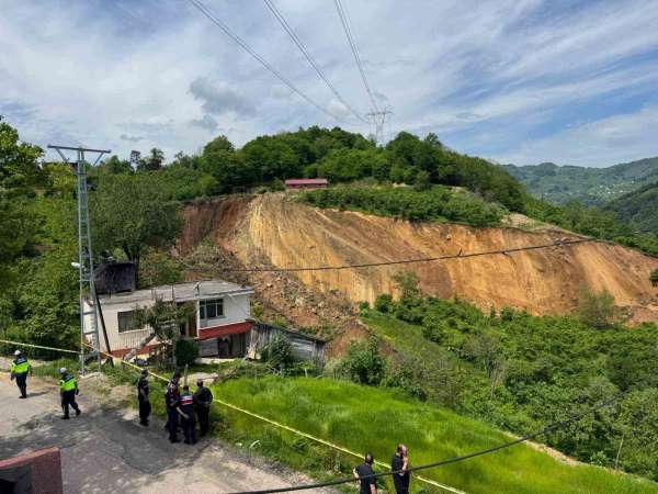 Ordu'da heyelan: O anlar kamerada