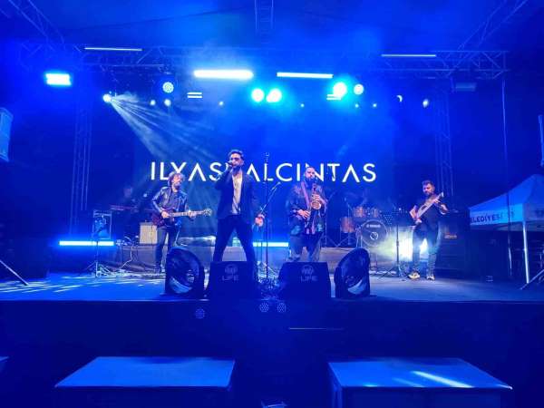Sinop'ta İlyas Yalçıntaş konseri