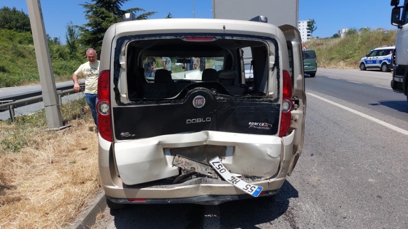 Samsun'da 4 araçlı zincirleme trafik kazası: 1 yaralı