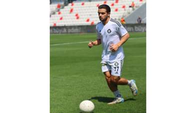 Altay, Emre Tangeldi ile yol ayrımında