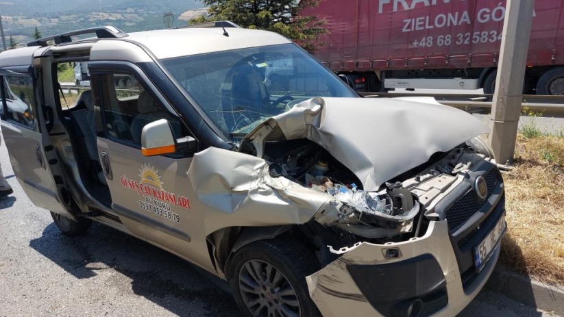 Samsun'da 4 araçlı zincirleme trafik kazası: 1 yaralı