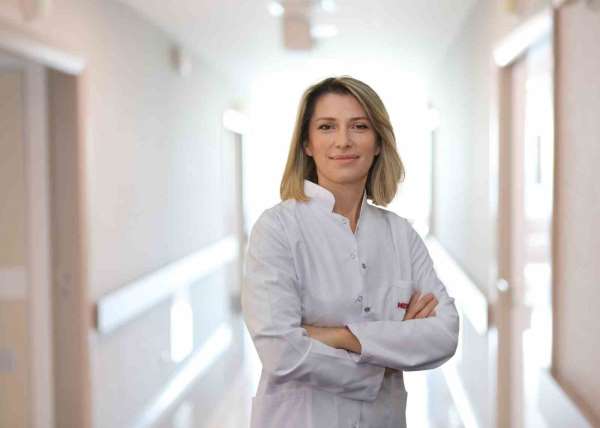 'Kolesterol yüksekliğinin ilaçsız tedavisi, her gün tempolu yürüyüş'