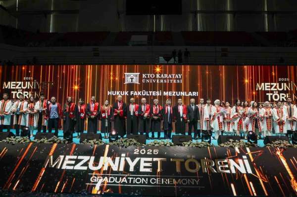 KTO Karatay Üniversitesi'nde mezuniyet coşkusu