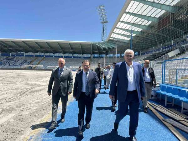 Milletvekili Altınok ve Öz, Kazımkarabekir Statı'ndaki zemin yenileme çalışmasını inceledi