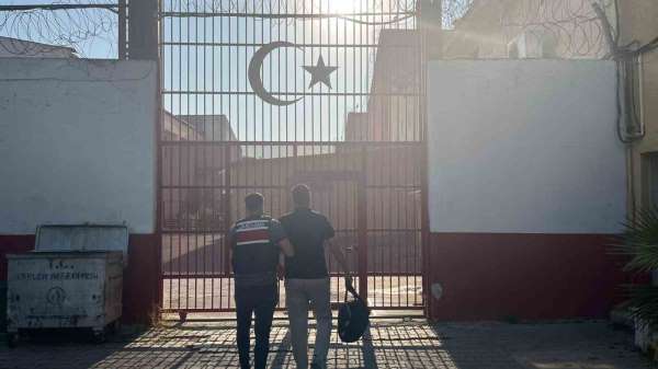 Terör suçundan aranan şahıs Efeler'de yakalandı