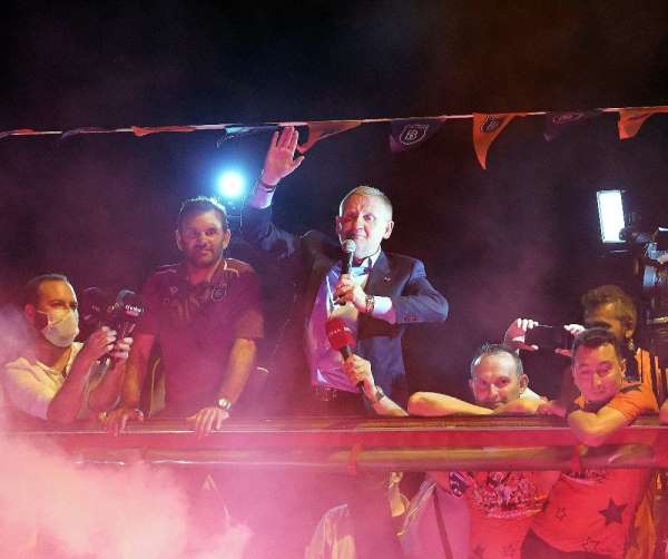 Göksel Gümüşdağ: 'Türk futbolunda bir devrim niteliğinde başarı hikayesi yazıldı