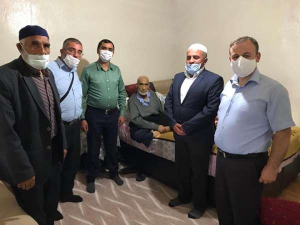 Kaymakam Perçi, şehit babası Doğan'ı ziyaret etti