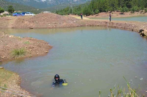 Antalya'da 9 gündür kayıp olan Miyase nine için 40 kişilik jandarma ordusu gece gündüz sahada