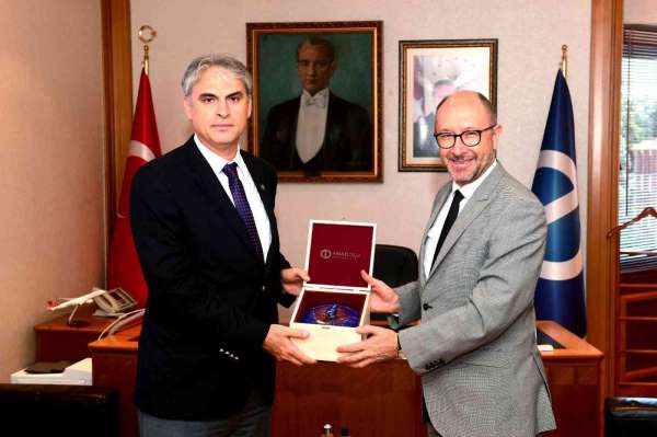 New York Tirana Üniversitesi Rektörü Prof. Dr. Erdemir'den Rektör Erdal'a ziyaret