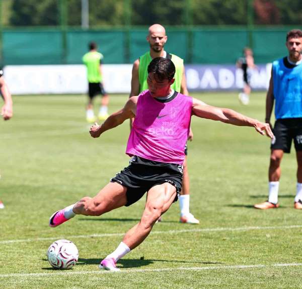 Beşiktaş'ta FC Midtjylland maçı hazırlıkları devam etti